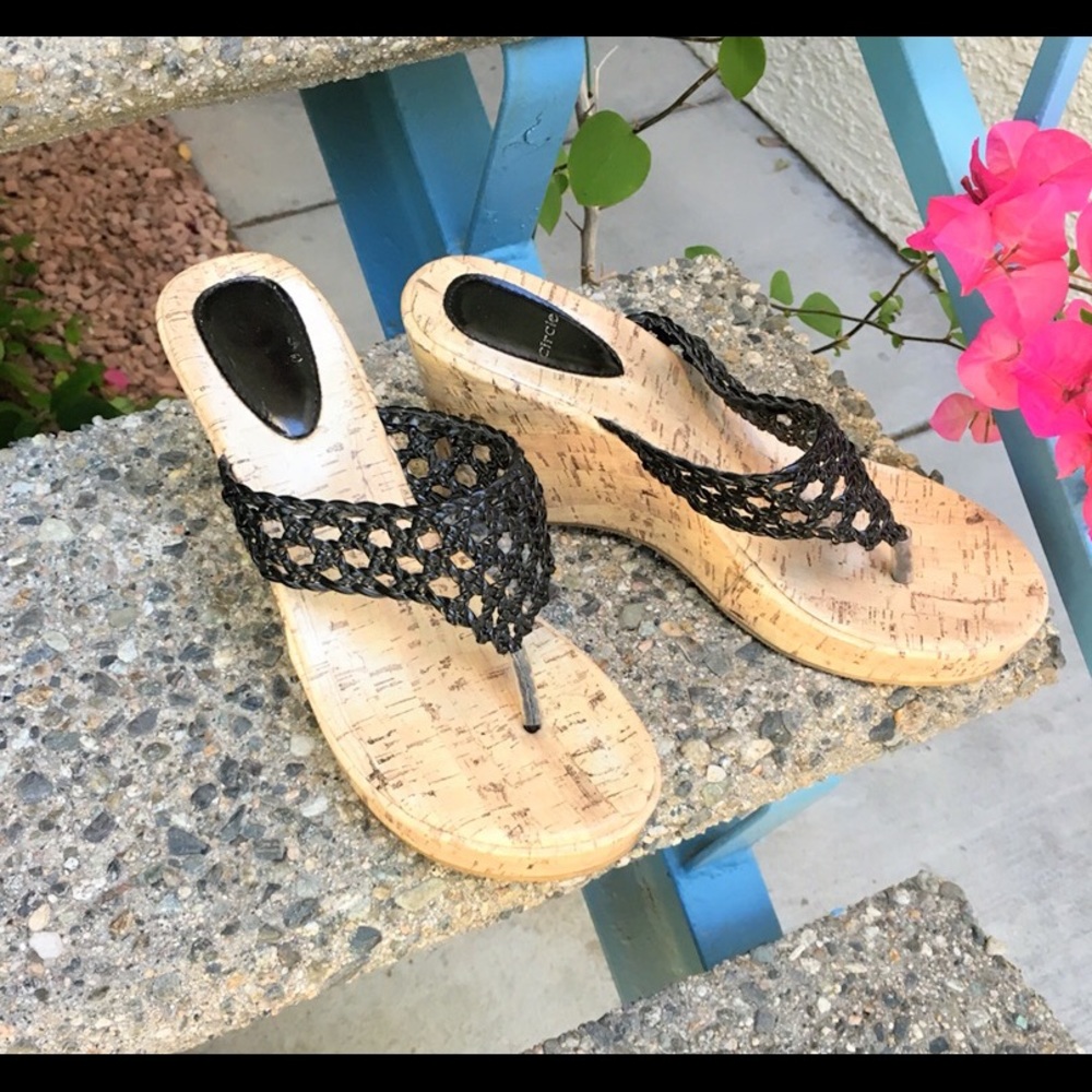 Platform sandals